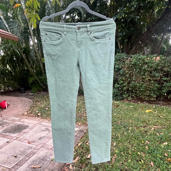 Vineyard Vines Light Green Corduroy Jeans - Picture 11 of 11